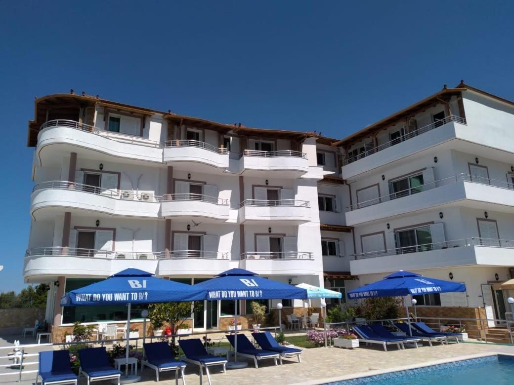 Hotel Vila Kafe Lukovë Zewnętrze zdjęcie