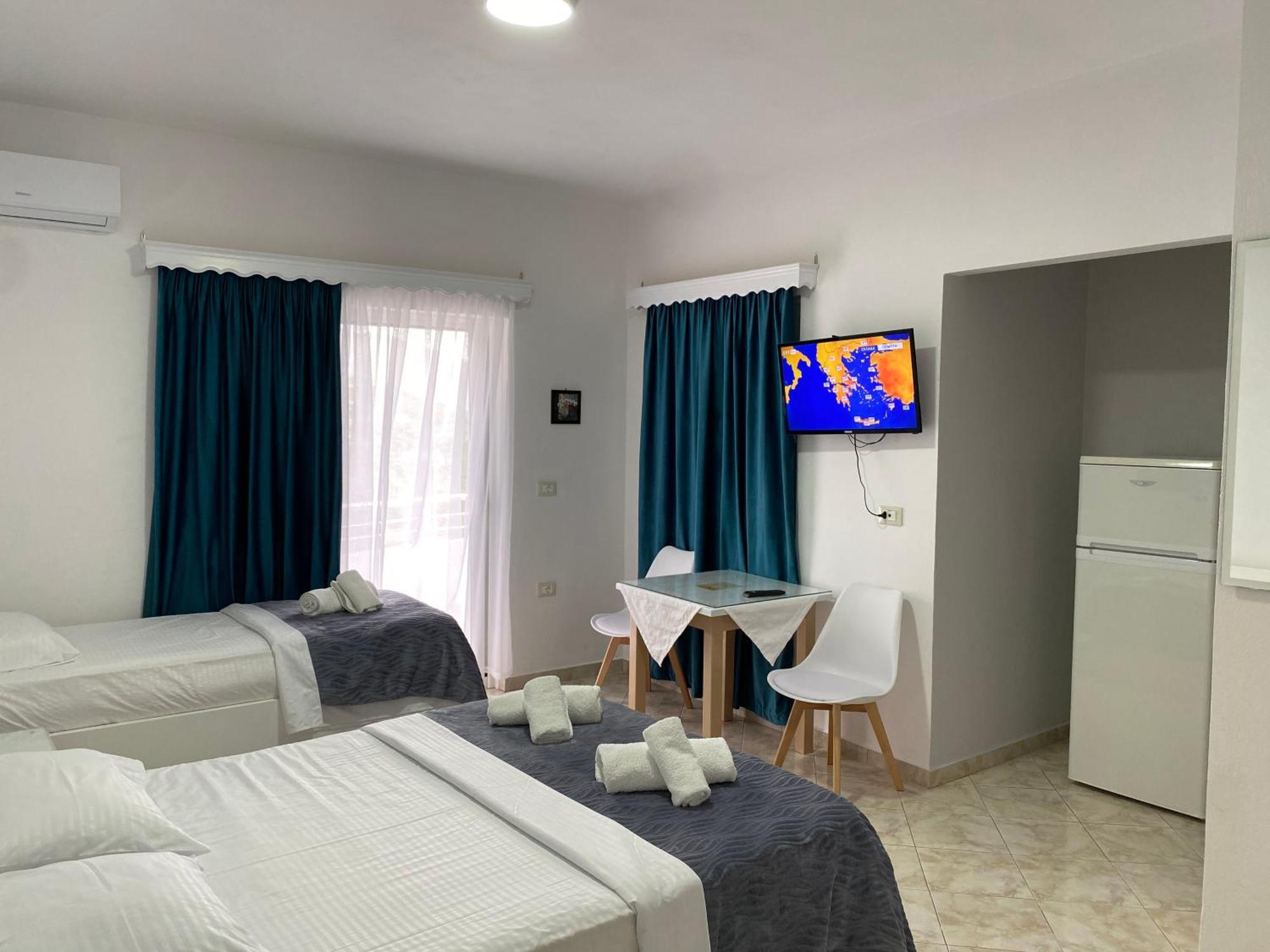 Hotel Vila Kafe Lukovë Zewnętrze zdjęcie