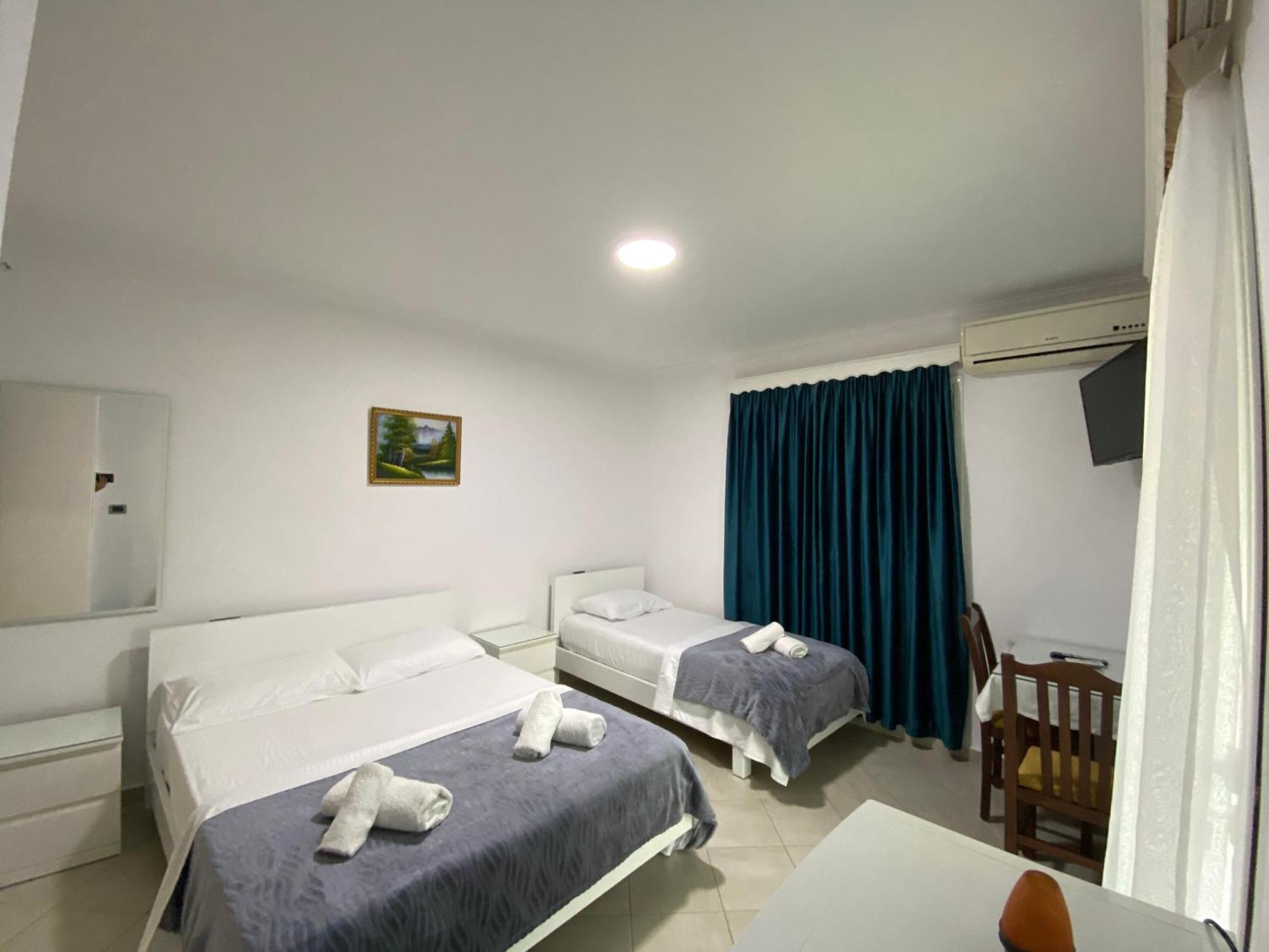 Hotel Vila Kafe Lukovë Zewnętrze zdjęcie