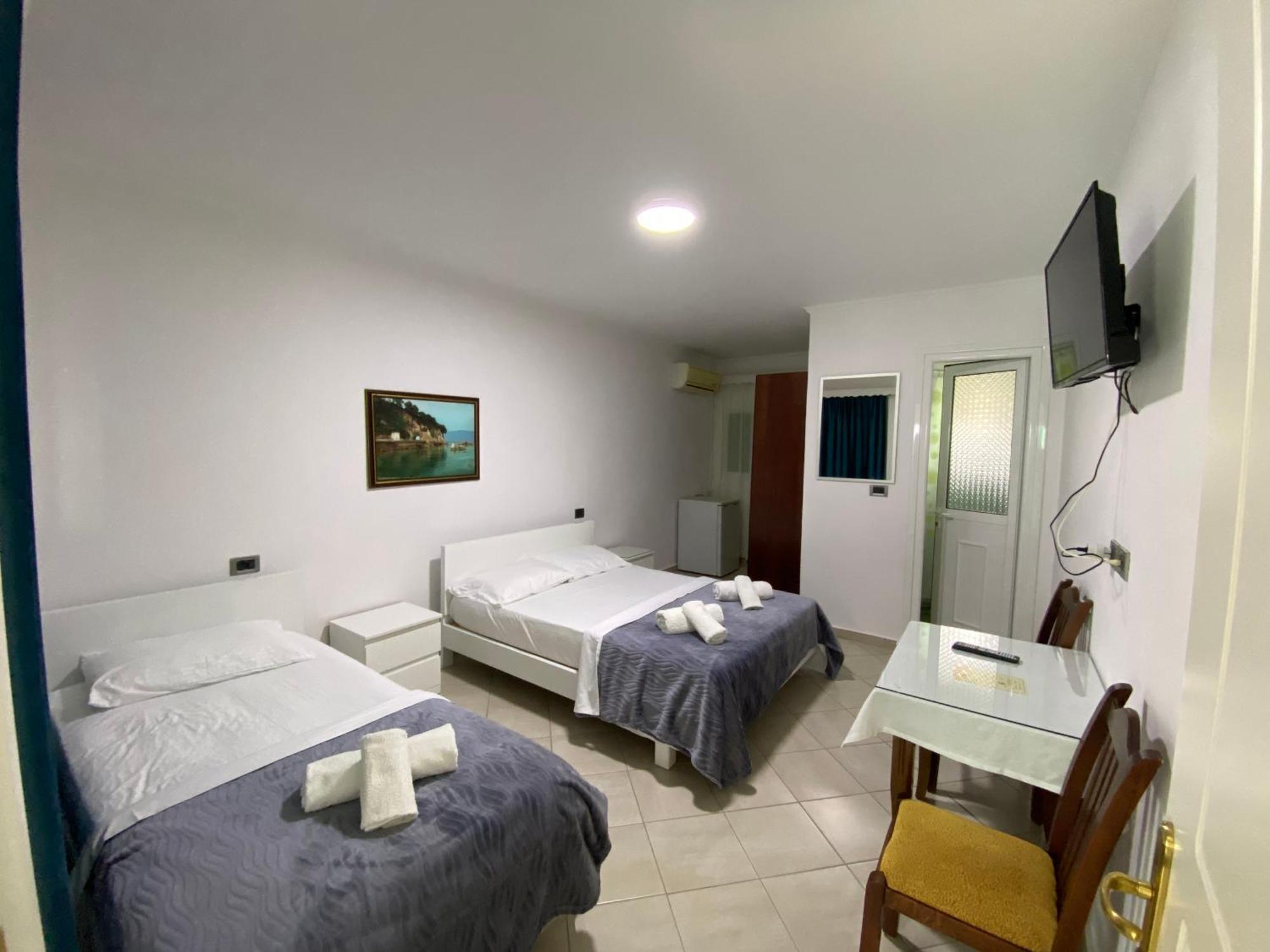 Hotel Vila Kafe Lukovë Zewnętrze zdjęcie