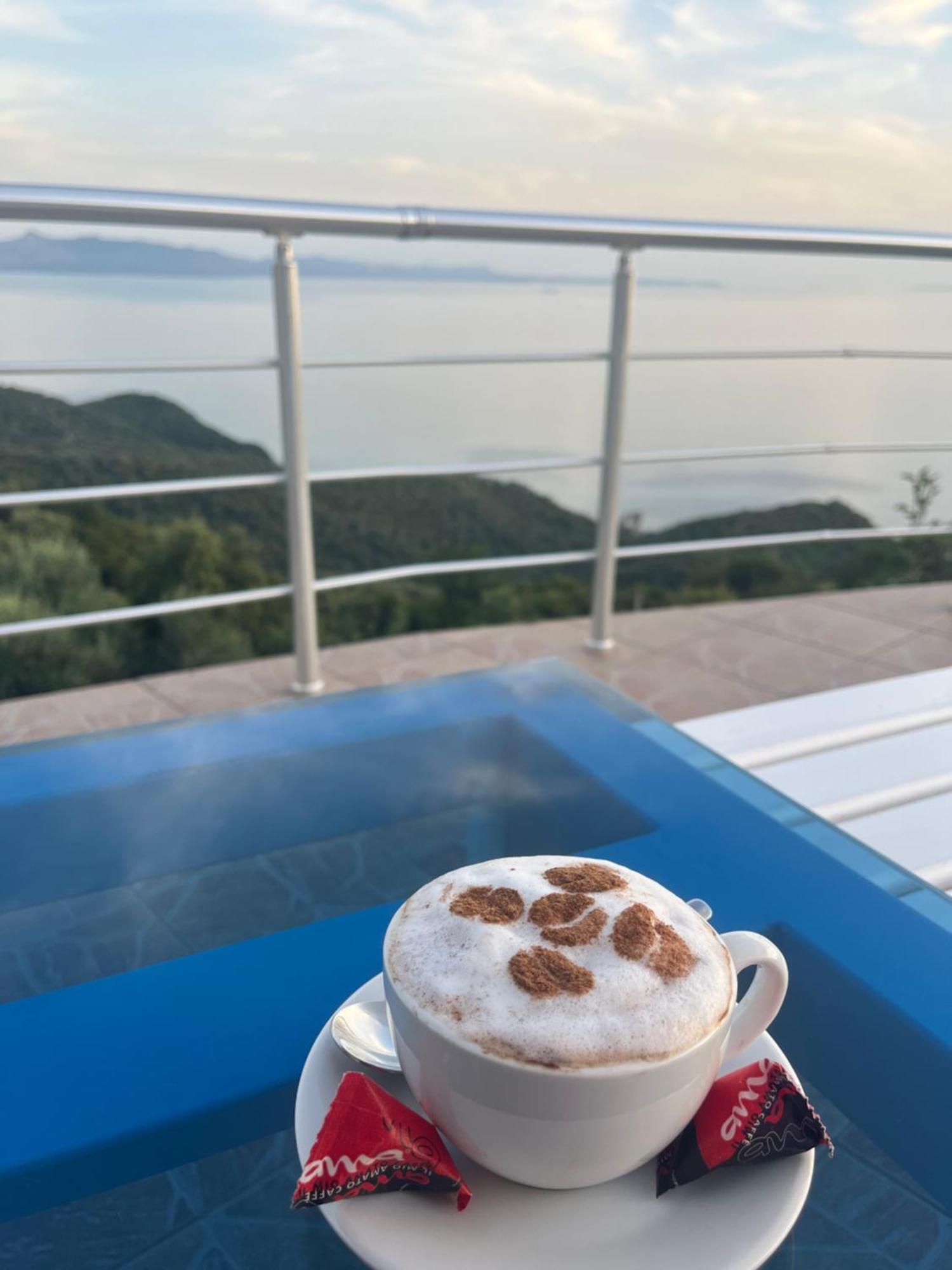 Hotel Vila Kafe Lukovë Zewnętrze zdjęcie