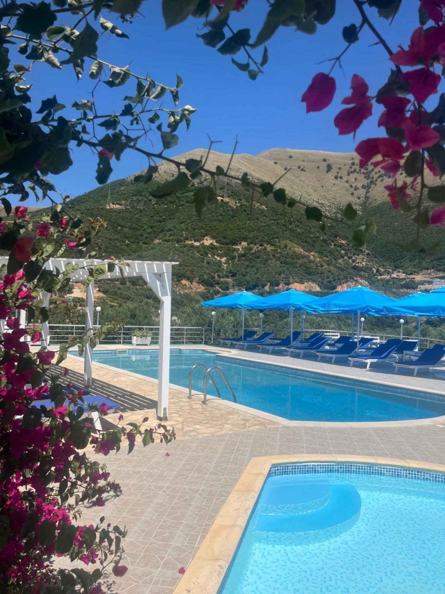 Hotel Vila Kafe Lukovë Zewnętrze zdjęcie