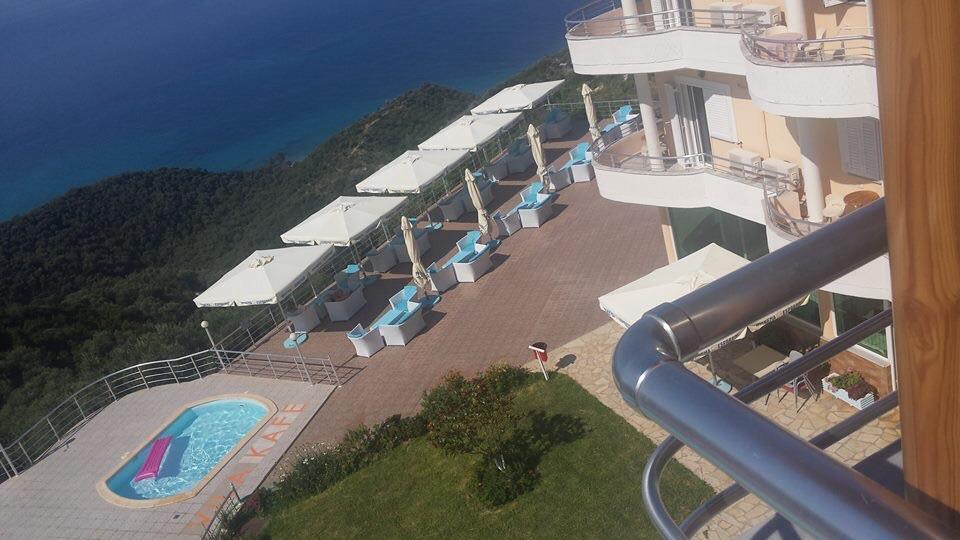Hotel Vila Kafe Lukovë Zewnętrze zdjęcie