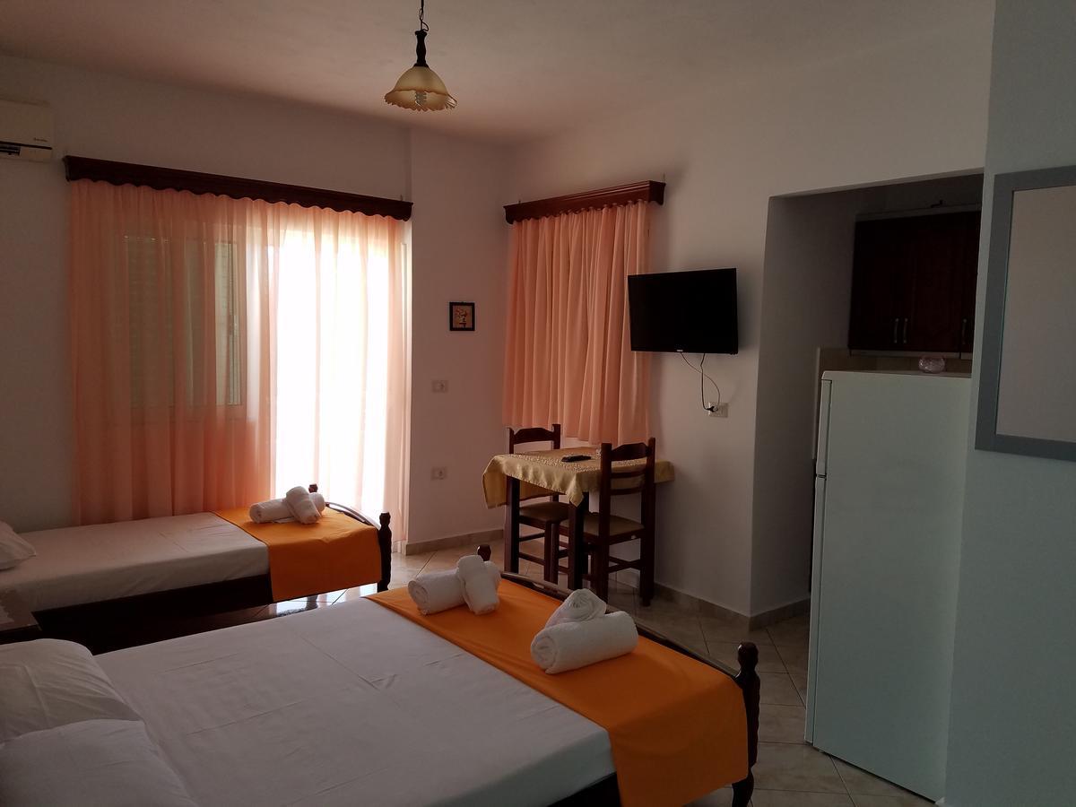Hotel Vila Kafe Lukovë Zewnętrze zdjęcie