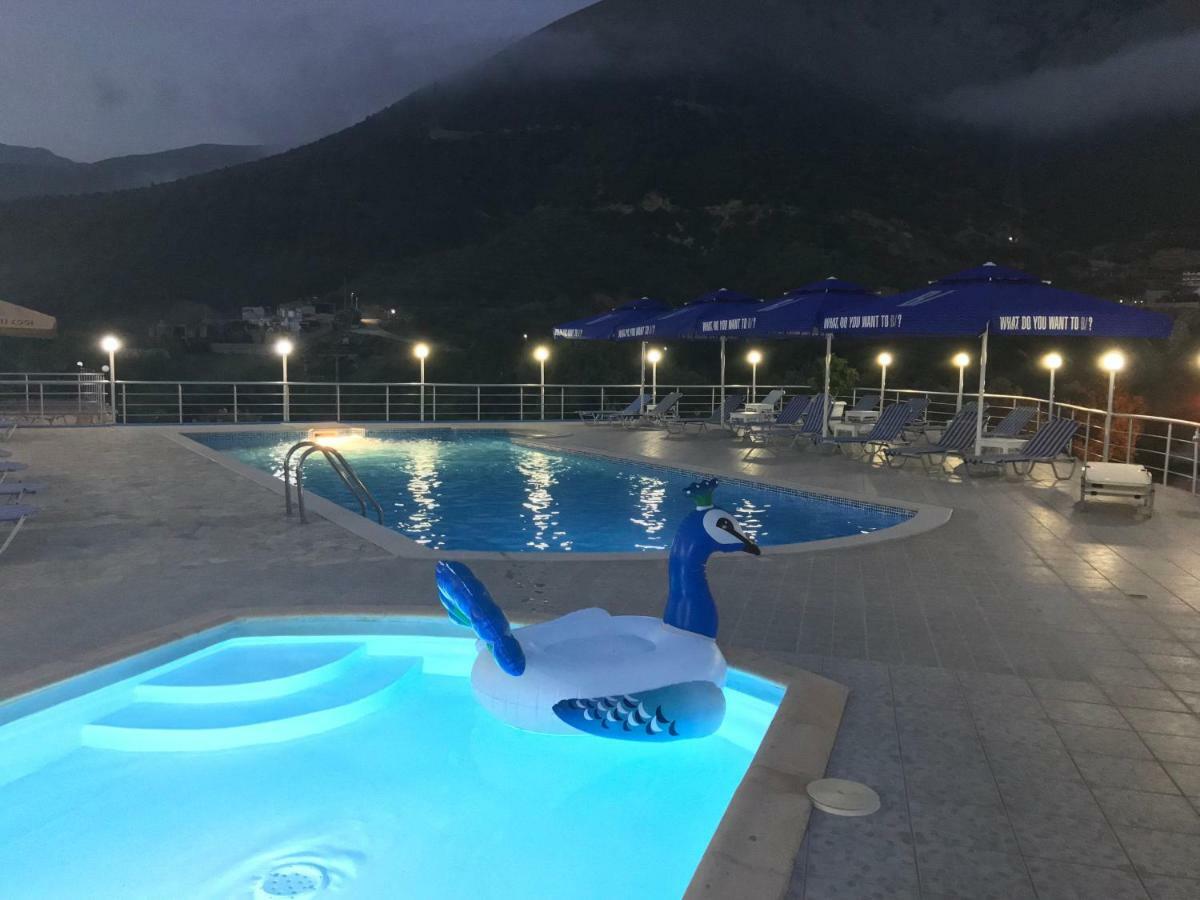 Hotel Vila Kafe Lukovë Zewnętrze zdjęcie